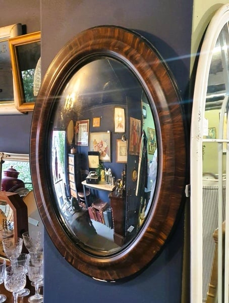 Mirror, oval (convex)