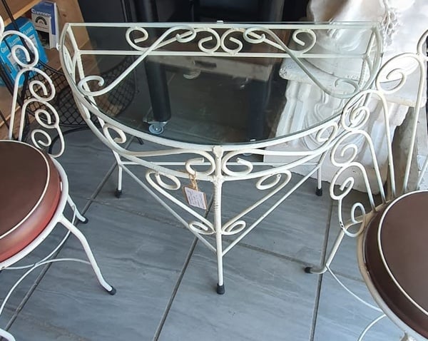 Outdoor Half Moon table with 2 chairs