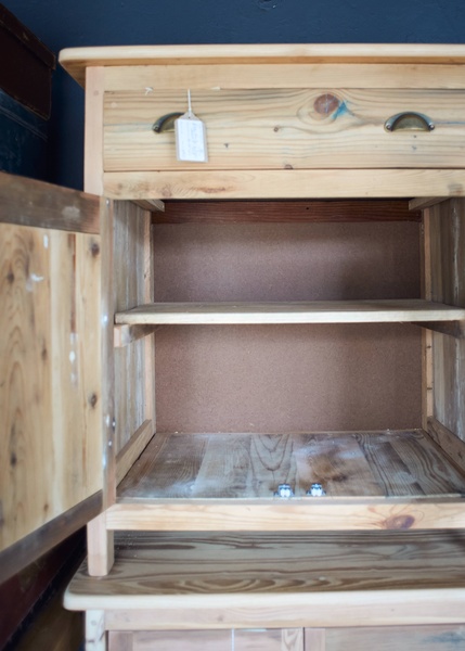 Chest cupboard top drawer