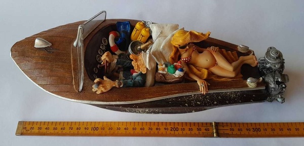 Guillermo Forchino 'The Playboy' Comic Art Sculpture. Signed and Numbered. Length: 35cm.