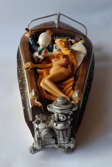 Guillermo Forchino 'The Playboy' Comic Art Sculpture. Signed and Numbered. Length: 35cm.