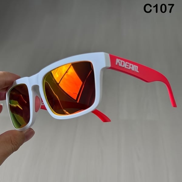 KDeam KD332 Classic Polarised Sunglasses: Colour C107