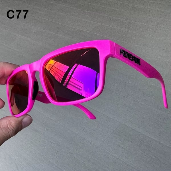 KDeam KD332 Classic Polarised Sunglasses: Colour C77