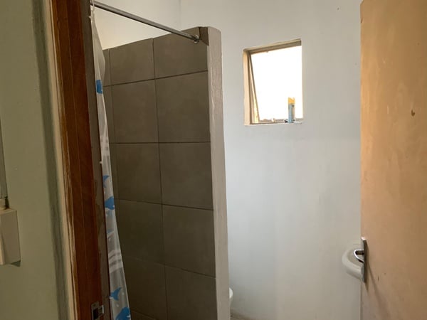 SINGLE ROOMS