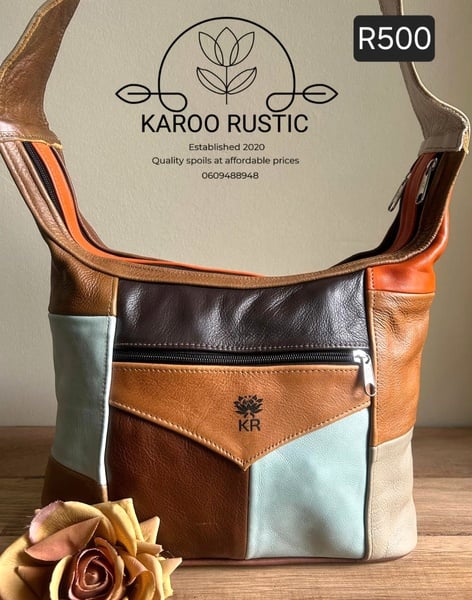 KR Classic Shoulder Handbag
