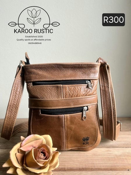 KR Classic Medium Sling Bag
