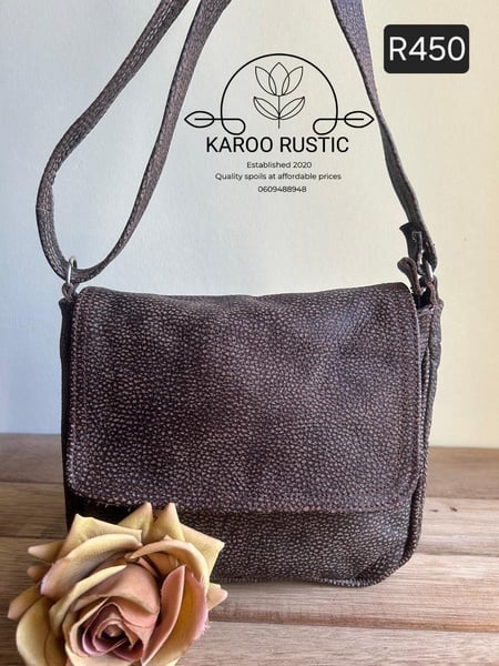 KR Medium Flap Sling Bag