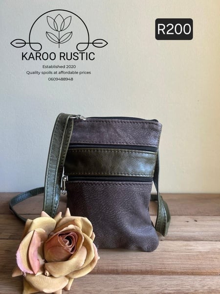 KR Classic Small Sling Bag