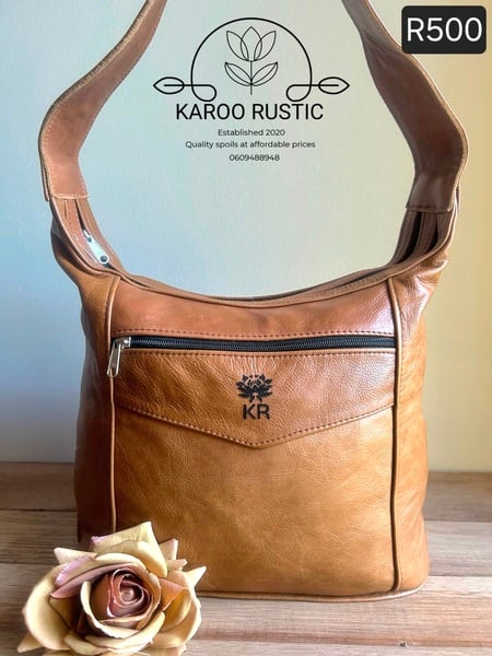 KR Classic Shoulder Handbag
