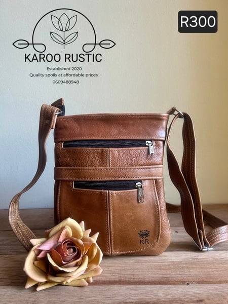 KR Classic Medium Sling Bag