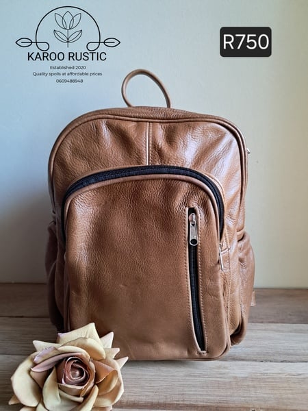 KR Medium Traditional Backpack