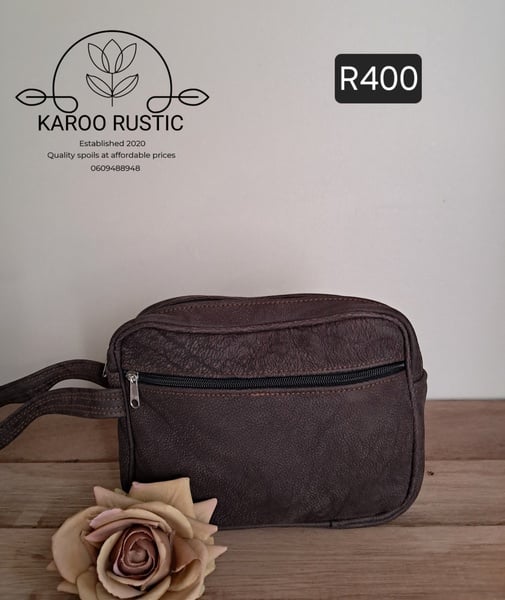 KR Classic Toiletry Bag