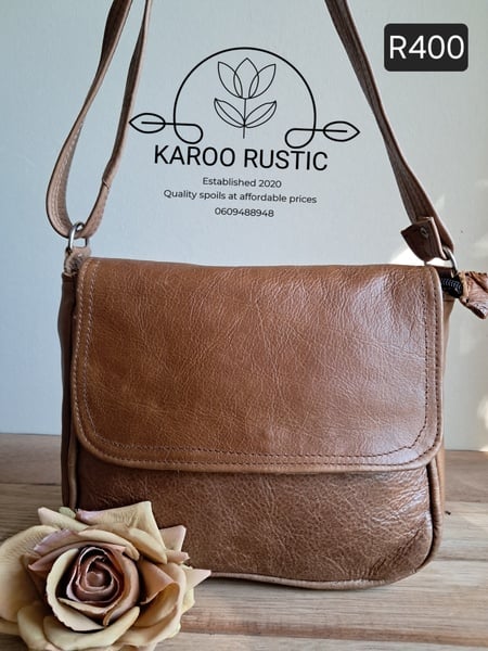 KR Medium Flap Crossbody