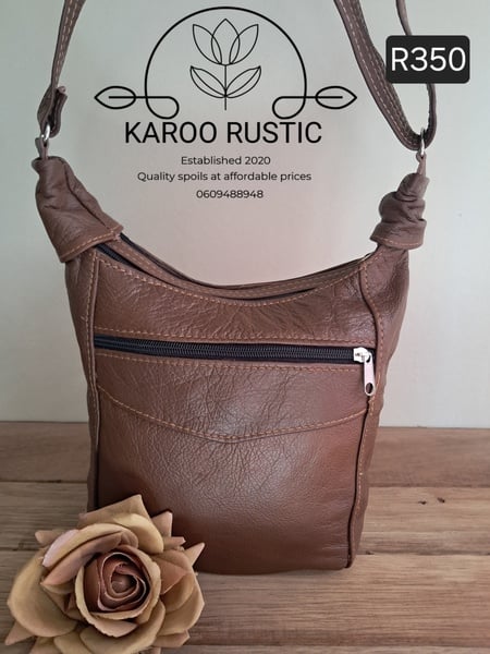 KR Classic Crossover Sling Bag