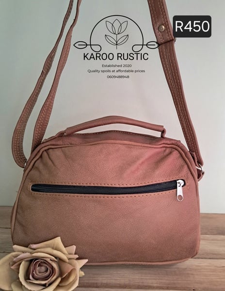 KR Classic Medium Sling Bag