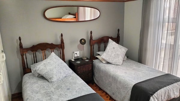 PRIVATE SUITE