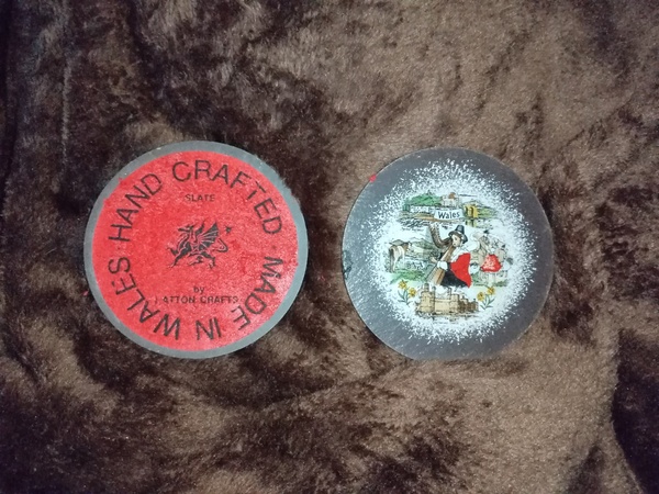 Hand Painted on Slate Round Decorative Plaque.