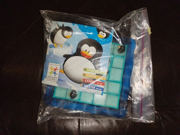 Smart Games. Penguin Game. No Box.