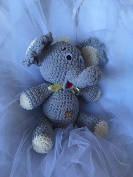 Elephant Large (Pre-Order)